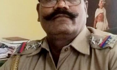  தேடப்படும் குற்றவாளி ரிஜிஸ்தர் ஆபிசுக்கு வந்தது எப்படி? வாணியம்பாடி இன்ஸ்பெக்டர் கோவிந்தசாமி சஸ்பெண்டு!