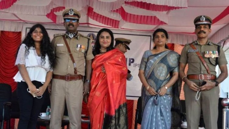 ராஜீவ் காந்தி படுகொலையில் சிதறிய தொப்பி:-நீதிமன்றம் மூலம் பெற்ற காவல் அலுவலர்!