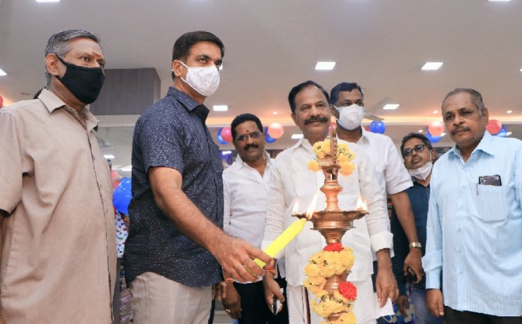 தீபாவளிக்கு 20 கோடி ரூபாய்க்கு துணிகள் விற்கனும்! வேலூர் கலெக்டர் டார்க்கெட்!