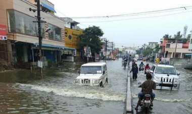 தமிழக கடலோர மாவட்டங்களில் ரெட் அலர்ட்!