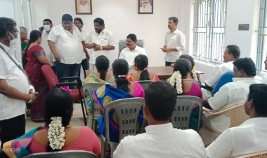 தமிழ்தாய் வாழ்த்தும் இல்லை...தேசிய கீதத்தையும் மறந்தனர்!என்னங்க ஆபிசரு இவுங்க!