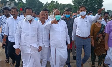 1444 கோடி மதிப்பில் நெடுஞ்சாலைகள் பாதிப்பு அமைச்சர் எ.வ.வேலு தரைப்பாலத்தை பார்வையிட்டு பேட்டி!