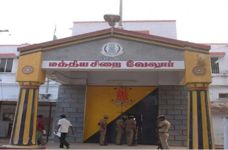 700 கைதிகள் விடுதலையில் ராஜிவ் கொலையாளிகள் இல்லை!