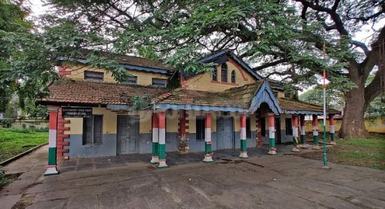 பெங்களூரு தமிழ் பள்ளிக் கூடத்தில் கரண்ட் கட்! ஏழு ஆண்டாகியும் மவுனம்!