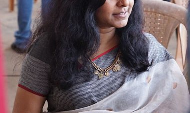 மீ டூ: லீனா மணிமேகலையின் பாஸ்போர்ட்டை திரும்ப ஒப்படைக்க சென்னை உயர்நீதிமன்றம் உத்தரவு!