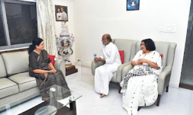 சூப்பர் ஸ்டாரை சசிகலா ஏன் சந்தித்தார்!