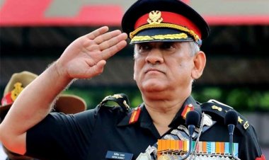 முப்படைத் தளபதி ஜெனரல் பிபின் ராவத் உட்பட 14 பேர் ஹெலிகாப்டர் விபத்தில் பலி! ஜனாபதிபதி நிகழ்வுகள் ரத்து! முதல்வர் ஸ்டாலின் குன்னூர் விரைந்தார்!