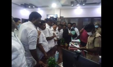 பிசுபிசுத்த அ.தி.மு.க.முற்றுகை!