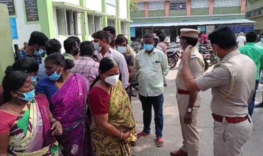 கொரோனா கால உணவகத்துக்கு 28 லட்சம் பாக்கி! போராட்டம்!