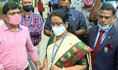 ரிசர்வ் வங்கி அலுவலர்கள் மீது போலீசில் புகார்!