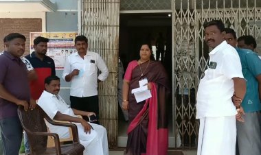 சேர்மன் கணவருக்கு நாற்காலி? எனக்கு இல்லையா?துணைச் சேர்மன் போர்க் கொடி!