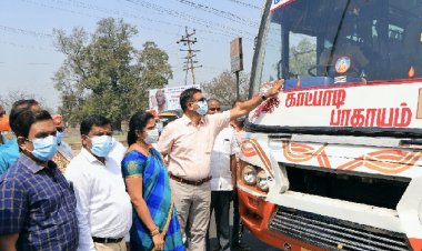 பஸ்ஸை நிறுத்திய வேலூர் கலெக்டர்! என்ன செய்தார் பாருங்க!