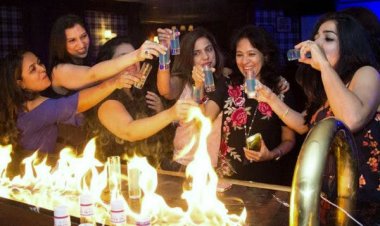 எம்.எல்.ஏ.வின் சிசார்ட்டில் பலான விருந்து? 50 பெண்கள் உட்பட 500 பேர் பிடிபட்டனர்!