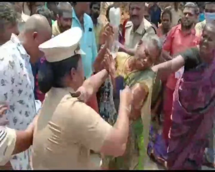 அதிமுக பிரமுகரின் வீடு தரைமட்டம்! குடும்பமே மண்ணெண்ணெய் ஊற்றிக் கொண்டதால் பரபரப்பு!!