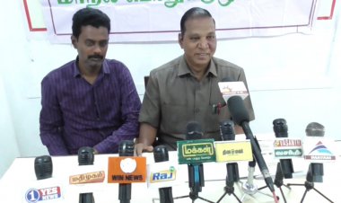 ஆசிரியர்களை டார்ச்சர் செய்யும் மாணவர்களின் கான்டக்ட் சர்டிபிகேட்?!