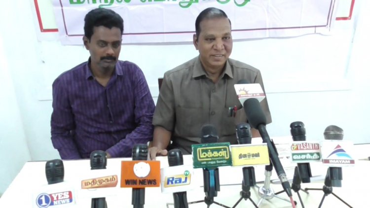 ஆசிரியர்களை டார்ச்சர் செய்யும் மாணவர்களின் கான்டக்ட் சர்டிபிகேட்?!