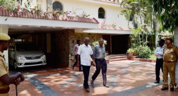 சீனர்களுக்கு விசா வழங்க ரூ.50 லட்சம் லஞ்சம்! ப.சிதம்பரம் வீடுகளில் சிபிஐ சோதனை!!