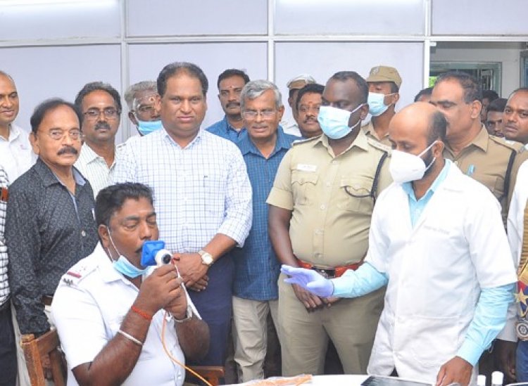 நறுவீ மருத்துவமனைக்கு காவல் துறை சார்பாக நன்றி தெரிவித்த வேலூர் எஸ்.பி.!