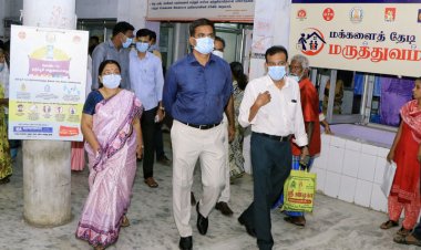 பள்ளி அருகே போதை பொருட்கள்!  தடை போட்ட கலெக்டர்!!! கொரோனா விதி முறைகளையும் அமுல்படுத்தினார்!!!