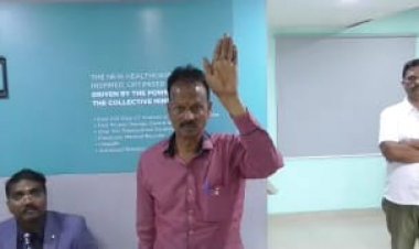 மீண்டும் கிட்டார் வாசிக்க கையை கொடுத்த டாக்டருக்கு நன்றி