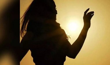 பாலியல் தொழிலுக்கு கூப்பிடுறாங்க:- என்னை காப்புத்துங்க-இளம் நடிகை போலிசில் புகார்!