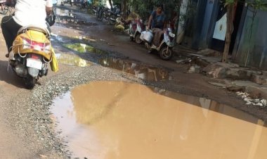 ஏம்பா அதிகாரிகளுக்கு சம்பளம் கொடுக்கலையா பாவம்? குழந்தை கேட்கும் கேள்விக்கு என்ன பதில்!