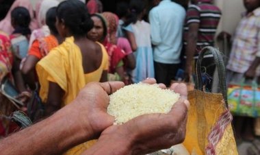 தனிப்பிரிவு இன்ஸ்பெக்டர்களின் அட்ராசிட்டி! 10 ஆயிரம் லஞ்சம் கேட்டதால் சஸ்பெண்டு!