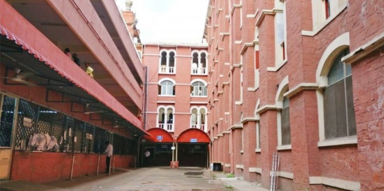நீர்நிலை ஆக்கிரமிப்புகளை அகற்றும் வழக்குகளில் நீதிமன்ற உத்தரவை அதிகாரிகள் அமல்படுத்துவது இல்லை:- சம்பளத்தை பிடிப்பதாக நீதிபதிகள் உத்தரவு!