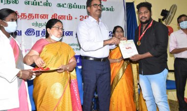 ரத்ததானம் ரோட்டில் சிந்த வேண்டாமே! கலெக்டர்!!