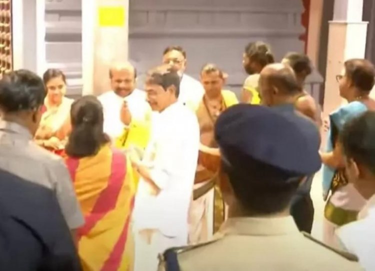 வடபழனி கோவிலில் தமிழக ஆளுநர் குடும்பம்!