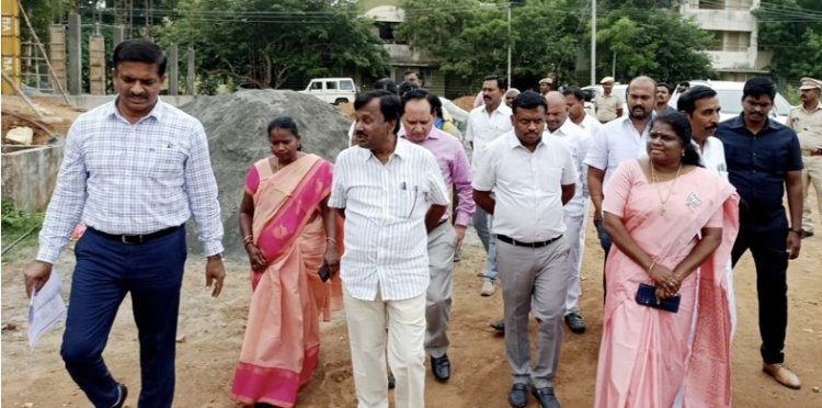 அரசு அதிகாரிகள் சரியாக செயல்படுவதில்லை! உச் கொட்டிய மத்திய அமைச்சர்!