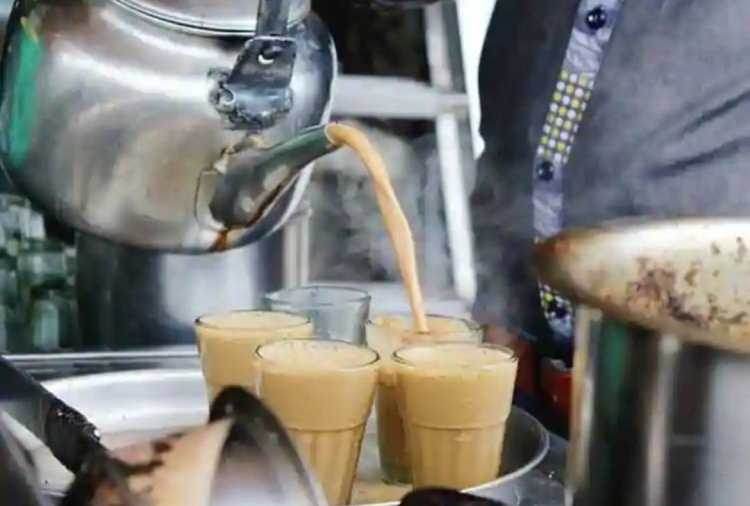 டீ காபி விலை விர்ர்ர்ர்ர்! ஆவின் பால் விலையேற்றத்தால் விளைவு!