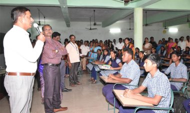 தன்னம்பிக்கையுடன் படிக்க ஆட்சியர் அறிவுரை!