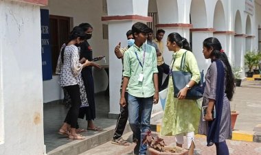 வேலை வாங்கி தருவதாக மோசடி செய்த இளம் பெண்! போலிசிடம் பிடித்துக் கொடுக்கப்பட்டார்!