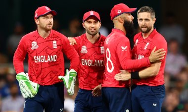 இங்கிலாந்து கிரிக்கெட் வீரர்கள் 6 பேருக்கு ரூ.50 கோடி! ஐ.பி.எல். உரிமையாளர்கள் பேரம்!