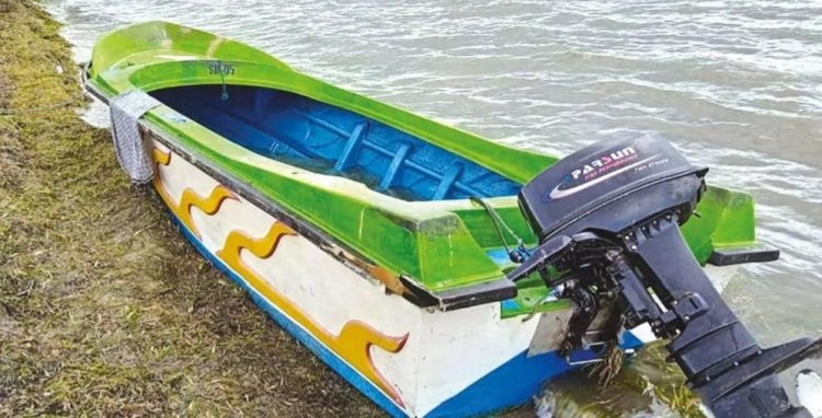 தமிழக கடற்கரையில் இலங்கை பைபர் படகு:- வந்தது யார் போலிசார் தீவிர விசாரணை!