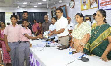 ரஷ்ய விண்வெளி ஆராய்ச்சி மையத்தினை பார்வையிடவுள்ள மாணவர்களை ஆட்சியர் வாழ்த்தினார்!