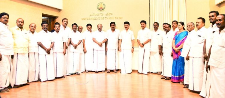 முதலமைச்சருக்கு நன்றி பாராட்டிய தென் மாவட்டங்களின் ஜல்லிகட்டு சங்கத்தினர்!