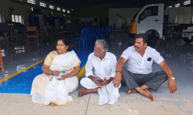 அரசு விழாவை அரசியல் விழாவாக மாற்றிய திமுகவினர்! அதிமுக பெண் கவுன்சிலர் தர்ணா!!