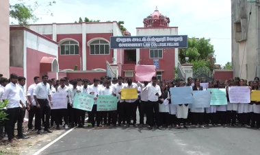 மணிப்பூர் கலவரத்தை கண்டித்து அரசு சட்டக் கல்லூரி மாணவர்கள் ஆர்பாட்டம்!