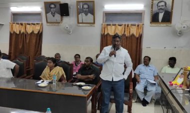 பன்றிகளை கட்டுபடுத்த நகரமன்ற கூட்டத்தில் கோரிக்கை!