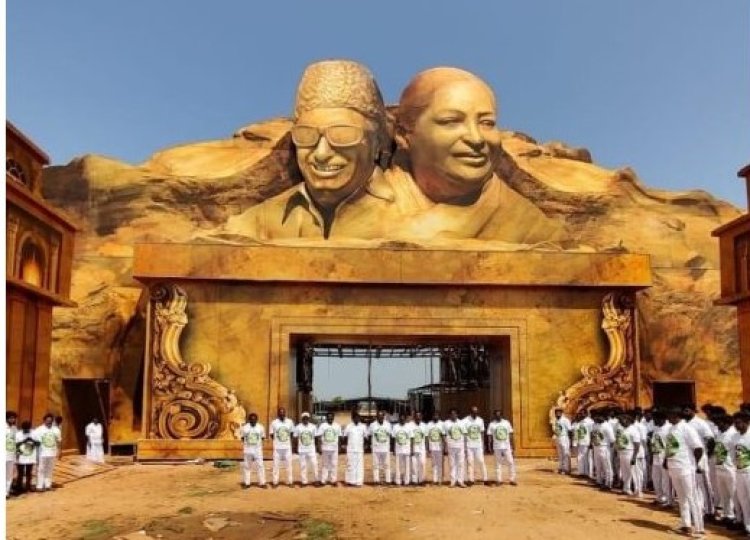 மான ரோஷம் உள்ள அதிமுக தொண்டர்கள் ஏரெடுத்தும் பார்க்க மாட்டார்கள்! எடப்பாடிக்கு ஓவர் வரவேற்பு! ஹெலிகாப்டரில் மலர் தூவுகிறார்களாம்!