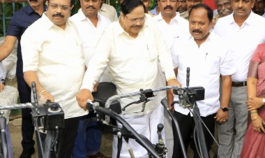 அதிகாரிகளை கடிந்துக் கொண்ட ஆளுங்கட்சியினர்! முதல்வர் நிகழ்வில் பரபரப்பு!