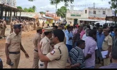 பட்டியலினத்தவரை கோவிலுக்குள் அனுமதிக்காத போலிசார்! வழக்கை காரணமாக சொன்னார்கள்!