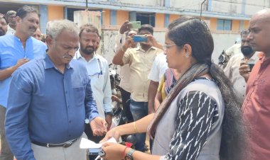 மாணவிகளை ஆபாச வார்த்தையால் அர்ச்சனை செய்யும் தலைமை ஆசிரியர்! ஊடகவியலாளர்கள் மீது பொய் புகார்!