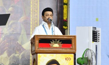 தீபம் தெரிவதுபோல, இந்தியாவுக்கு நம்பிக்கை ஒளி தெரிகிறது! பிரமாண்ட கூட்டத்தில் மு.க. ஸ்டாலின் பேச்சு!