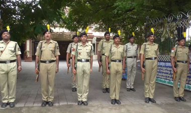 பி.எஸ்.எப், வீரருக்கு துப்பாக்கி குண்டுகள் முழங்க அஞ்சலி!