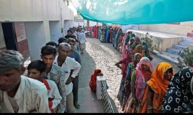 சத்தீஸ்கர் மற்றும் மிசோரமில் வாக்கு பதிவு தொடங்கியது! நக்சல் மிரட்டலால் போலிசார் அலார்ட்!