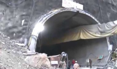 இறைவா சிக்குண்ட 40 பேரை உயிருடன் மீட்டுத்தாங்க! பிரார்தனை செய்யும் மக்கள்!