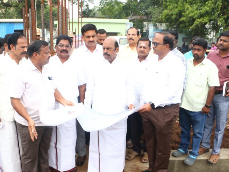 வேலூரில் ரூ.150 கோடி செலவில் கட்டப்படும் அரசு மருத்துவமனை! பணிகளை ஆய்வு செய்த அமைச்சர் எ.வ.வேலு!